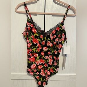 Leith- Nordstrom Black bodysuit Floral Print. Size: S
